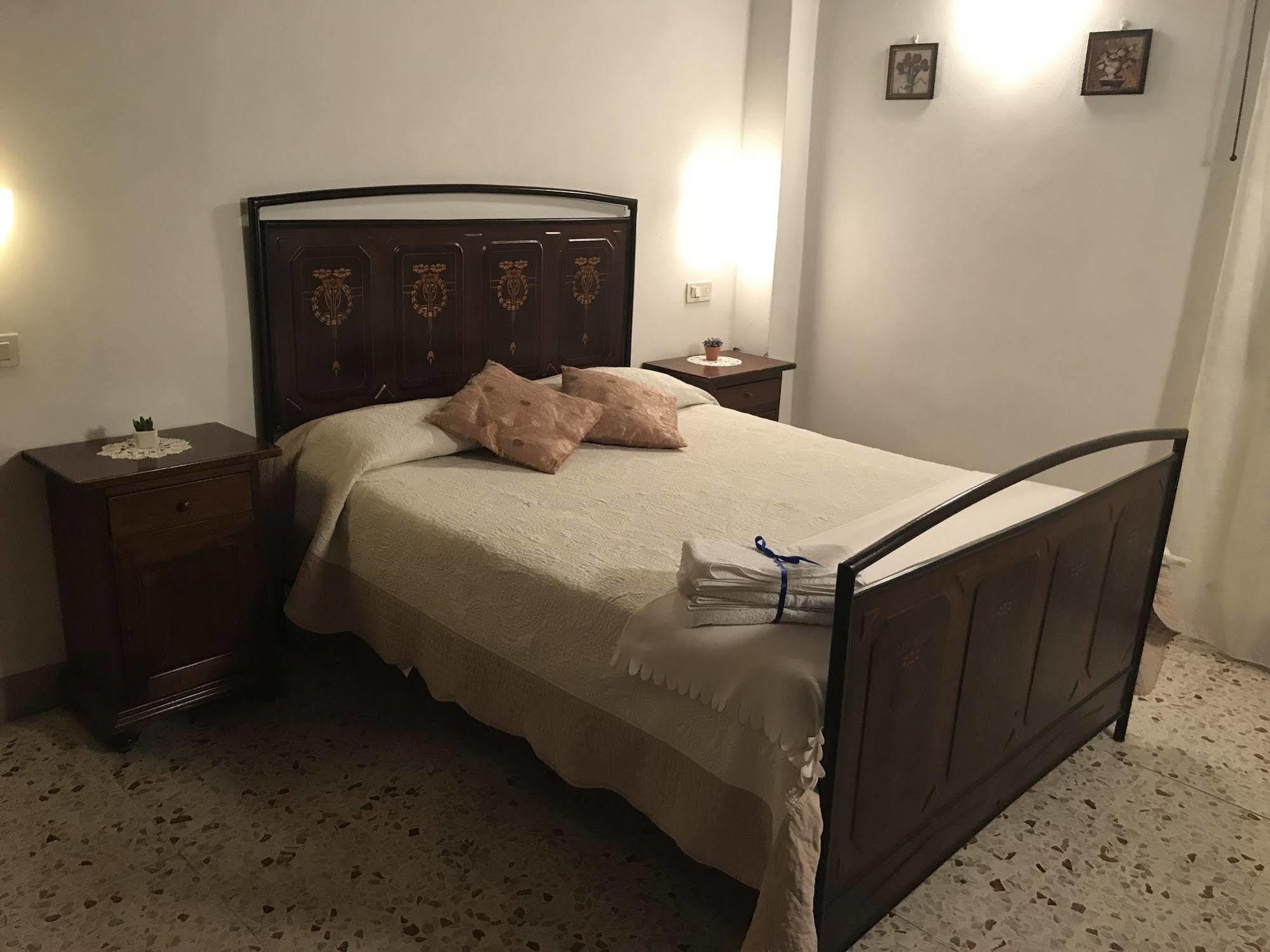 Camere Gozzante Пиенца Экстерьер фото